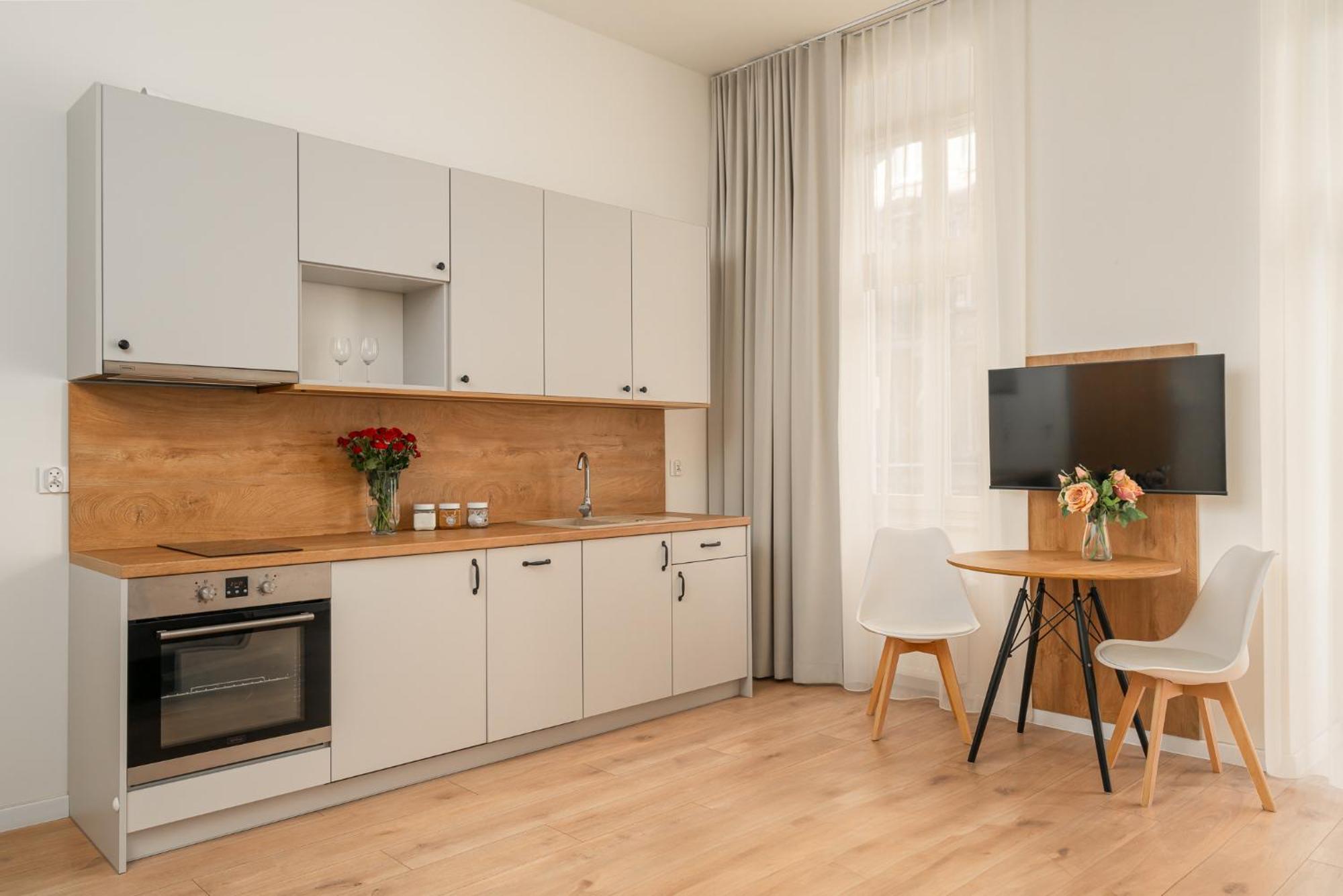 Chill4You Apartments วรอตซวาฟ ภายนอก รูปภาพ